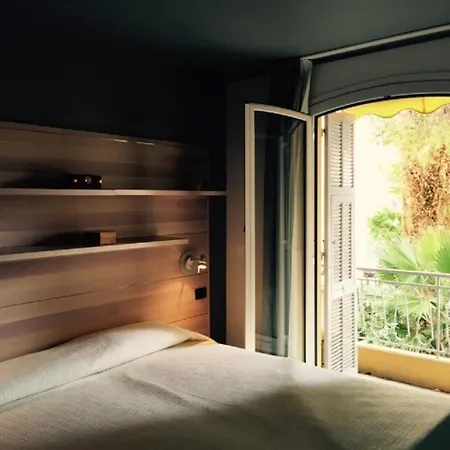 Flora Appartement *